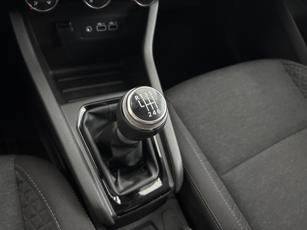 RENAULT Clio Equilibre TCe 90 - ref: 6-2971x238486 - Photo 19