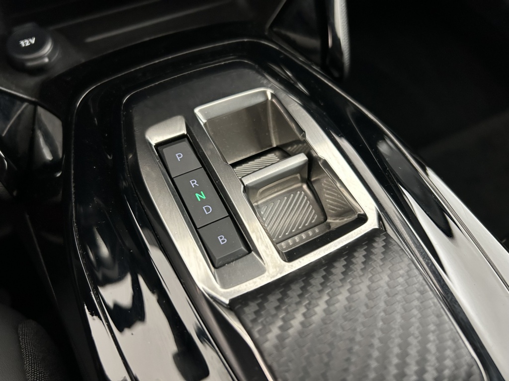 PEUGEOT 208 Allure 50 kWh 136ch - ref: 6-2971x238519 - Photo 20