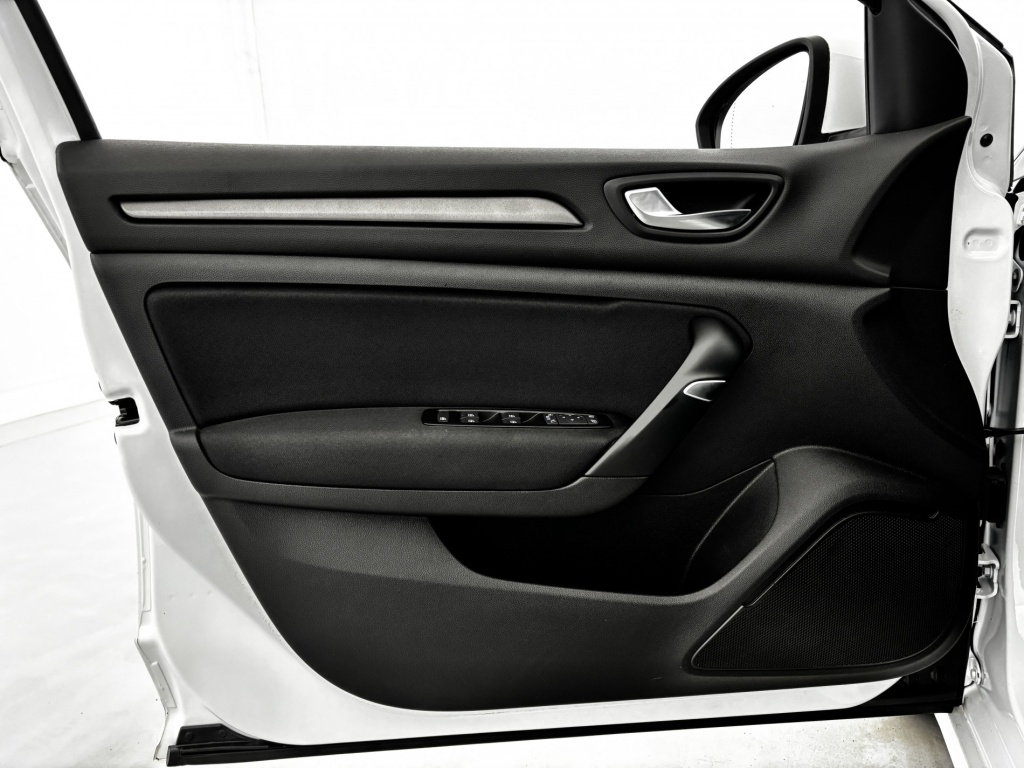 RENAULT Megane Estate Business E-TECH Plug-In Hybride 160 21N - ref: 6-2971x238572 - Photo 12