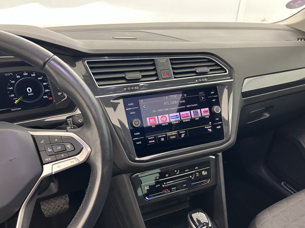 VOLKSWAGEN Tiguan Life Plus 1.5 TSI 150ch DSG7 - ref: 6-2971x238762 - Photo 18