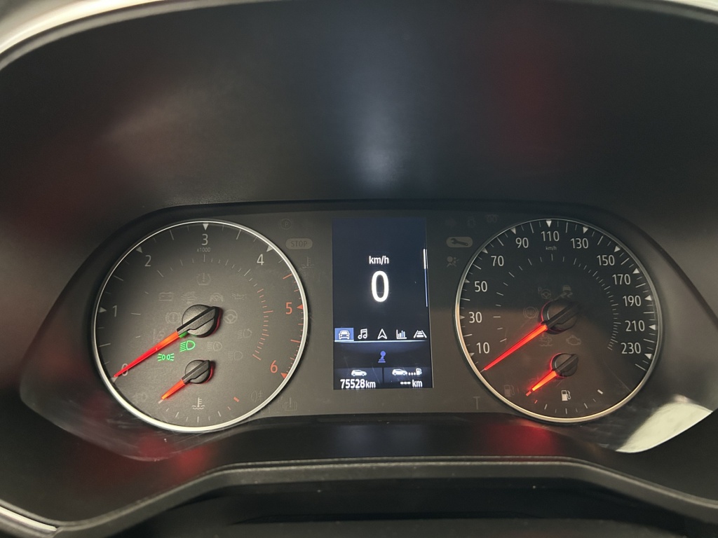 RENAULT Clio Business Blue dCi 85 - ref: 6-2971x238882 - Photo 17