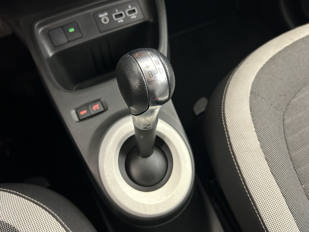 RENAULT Twingo Zen III Achat Integral 21 - ref: 6-2971x239001 - Photo 19