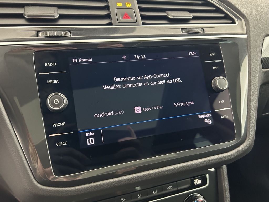 VOLKSWAGEN Tiguan Match 2.0 TDI 150 DSG7 - ref: 6-2971x240365 - Photo 16