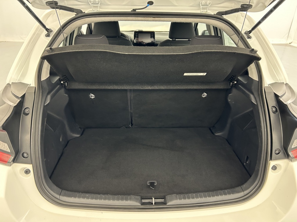 TOYOTA Yaris Dynamic Hybride 116h - ref: 6-2971x240774 - Photo 9