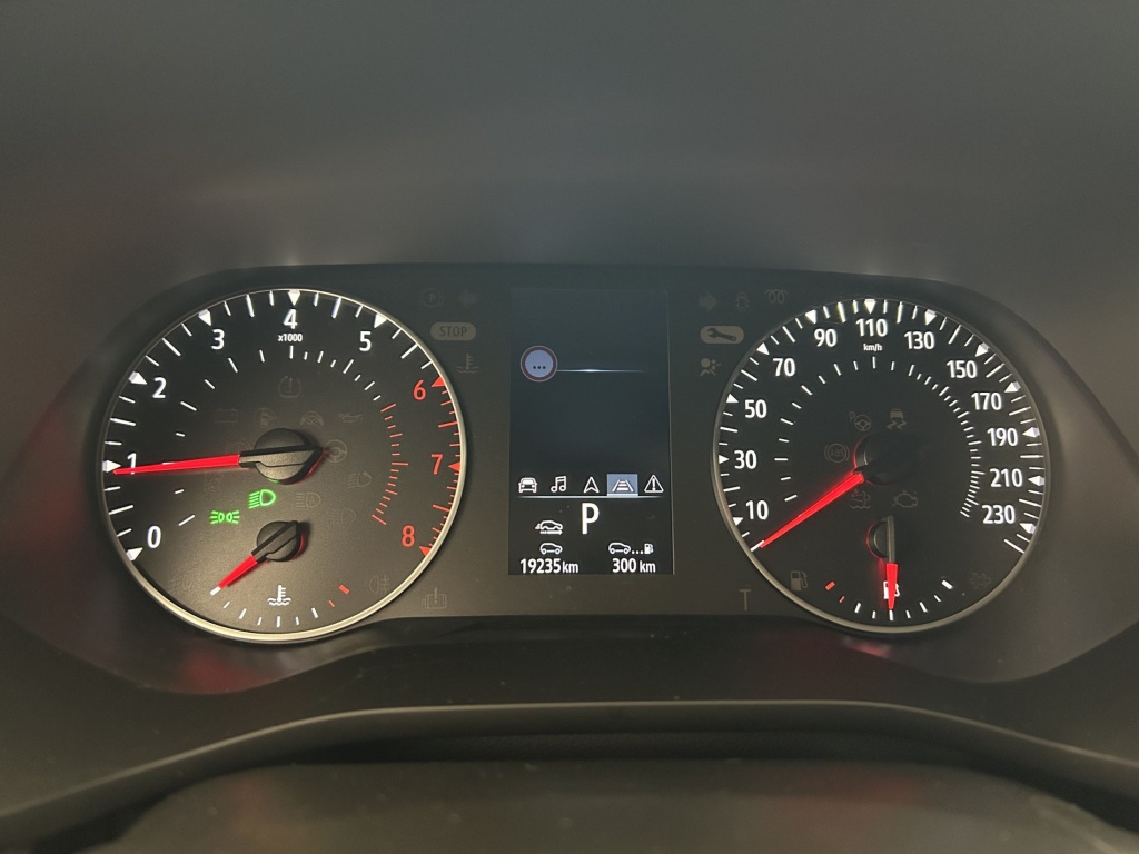 RENAULT Arkana Evolution mild hybrid 140 EDC FAP 22 - ref: 6-2971x240881 - Photo 17