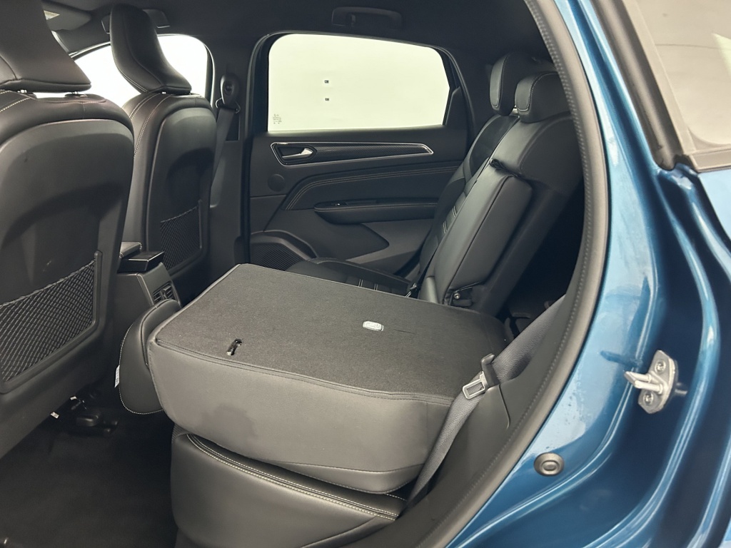 RENAULT Arkana Engineered E-Tech hybride 145 22 - ref: 6-2971x241580 - Photo 11