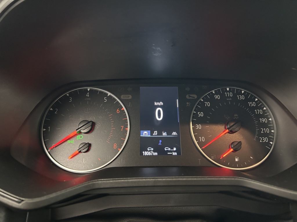 RENAULT Clio Equilibre TCe 90 - ref: 6-2971x241906 - Photo 17