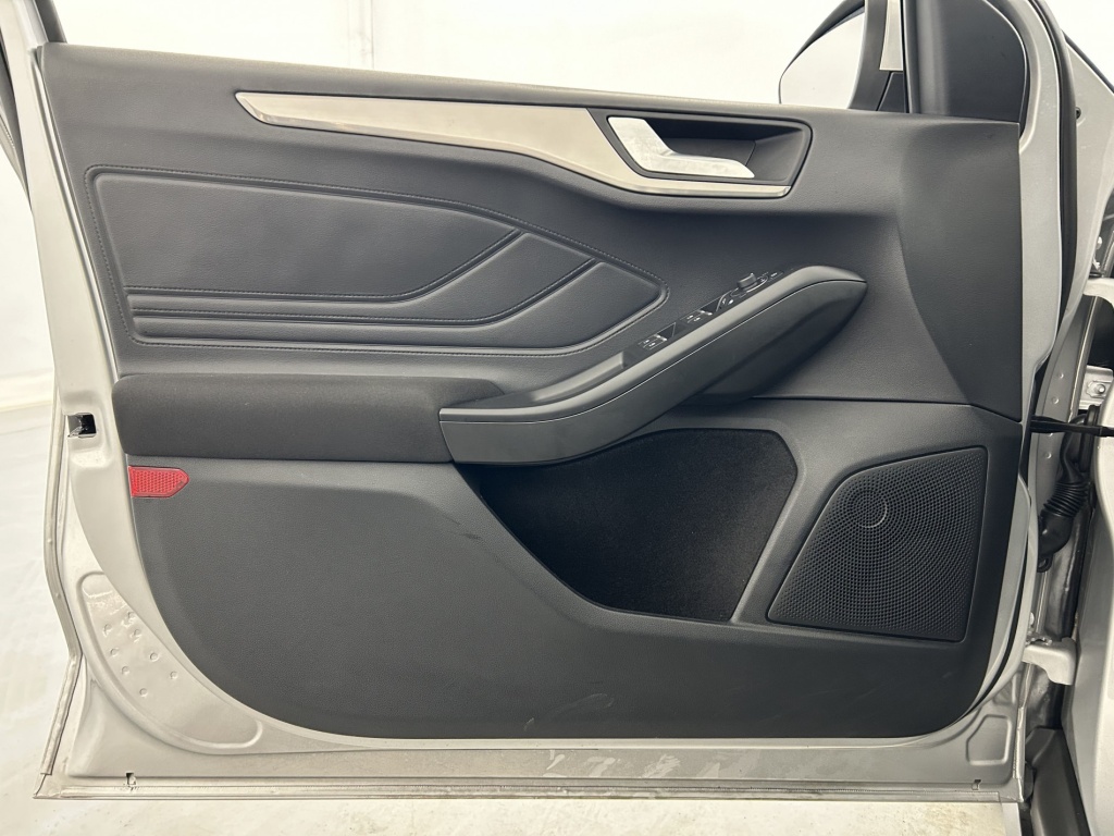 FORD Focus SW Titanium X Business 1.0 EcoB 125 - ref: 6-2971x242634 - Photo 12