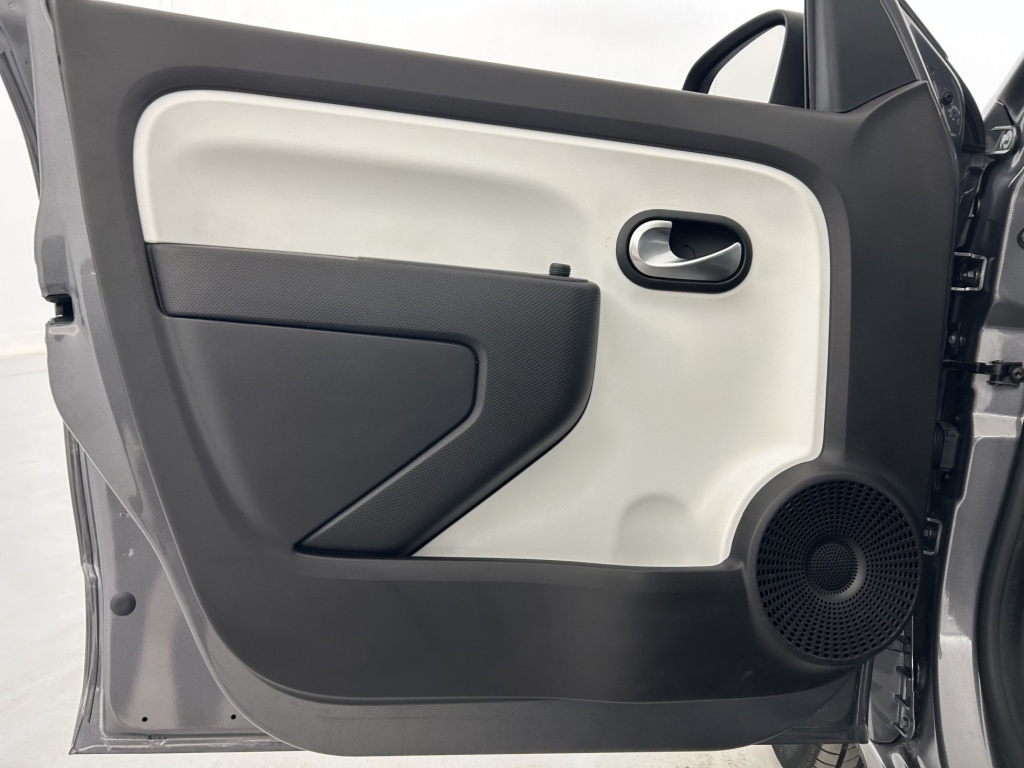 RENAULT Twingo Equilibre III E-Tech - ref: 6-2971x242758 - Photo 12