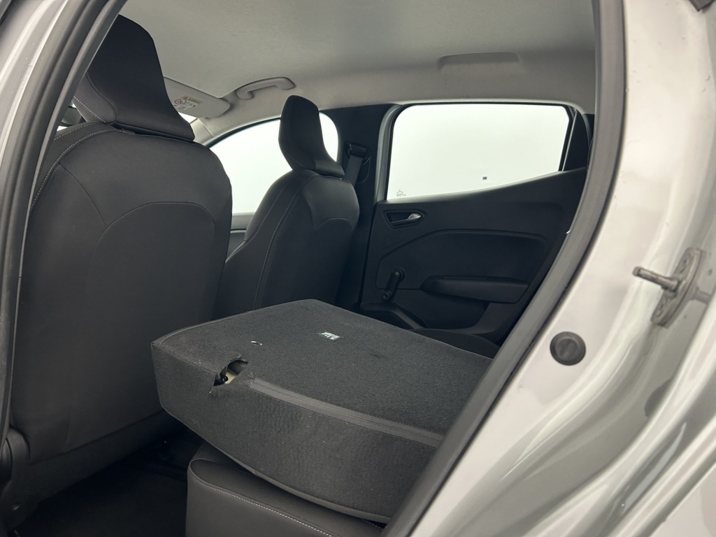 RENAULT Clio Equilibre TCe 90 - ref: 6-2971x243009 - Photo 11