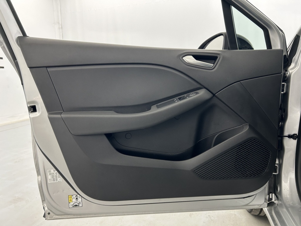 RENAULT Clio Equilibre TCe 90 - ref: 6-2971x243009 - Photo 12