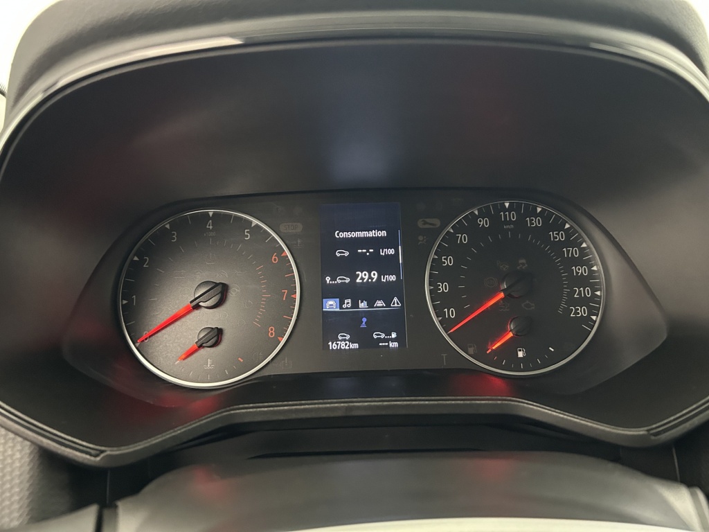 RENAULT Clio Equilibre TCe 90 - ref: 6-2971x245693 - Photo 17