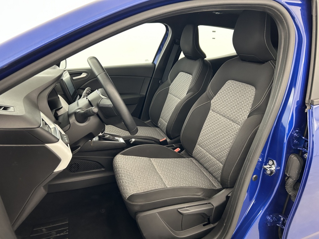 RENAULT Clio Limited E-Tech 140 21N - ref: 6-2971x245718 - Photo 13