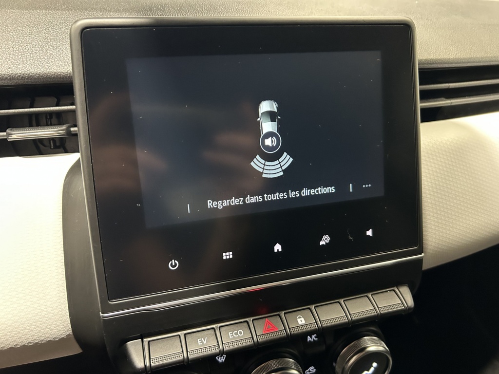 RENAULT Clio Evolution E-Tech full hybrid 145 - ref: 6-2971x246145 - Photo 18