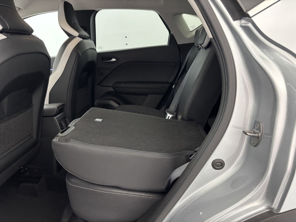 RENAULT Captur Techno mild hybrid 140 - ref: 6-2971x246503 - Photo 11