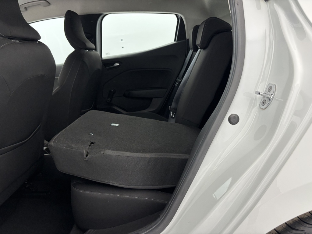 RENAULT Clio Zen E-Tech 140 21N - ref: 6-2971x246518 - Photo 11