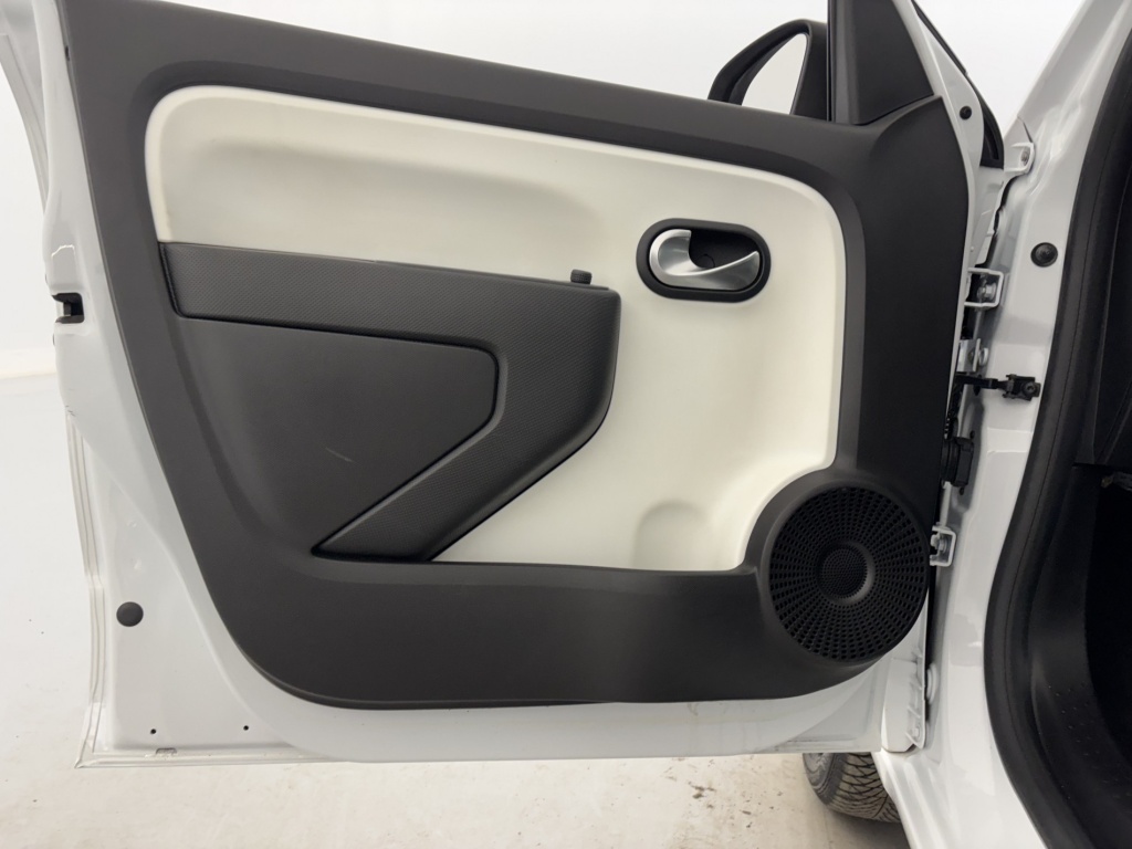 RENAULT Twingo Zen SCe 75 20 - ref: 6-2971x246522 - Photo 12