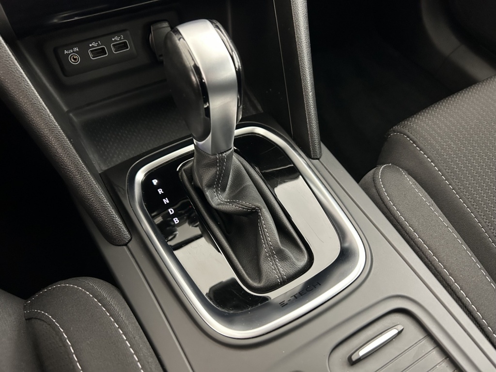 RENAULT Megane Estate Business E-TECH Plug-In Hybride 160 - ref: 6-2971x249470 - Photo 19