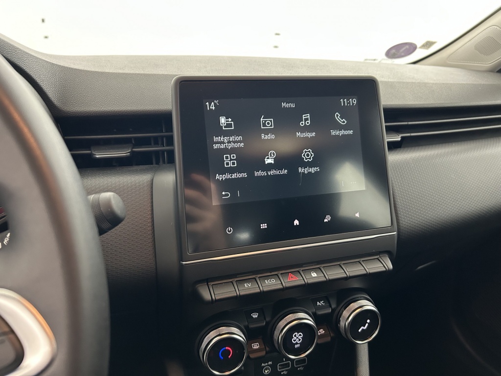 RENAULT Clio Equilibre E-Tech hybride 145 - ref: 6-2971x249631 - Photo 18