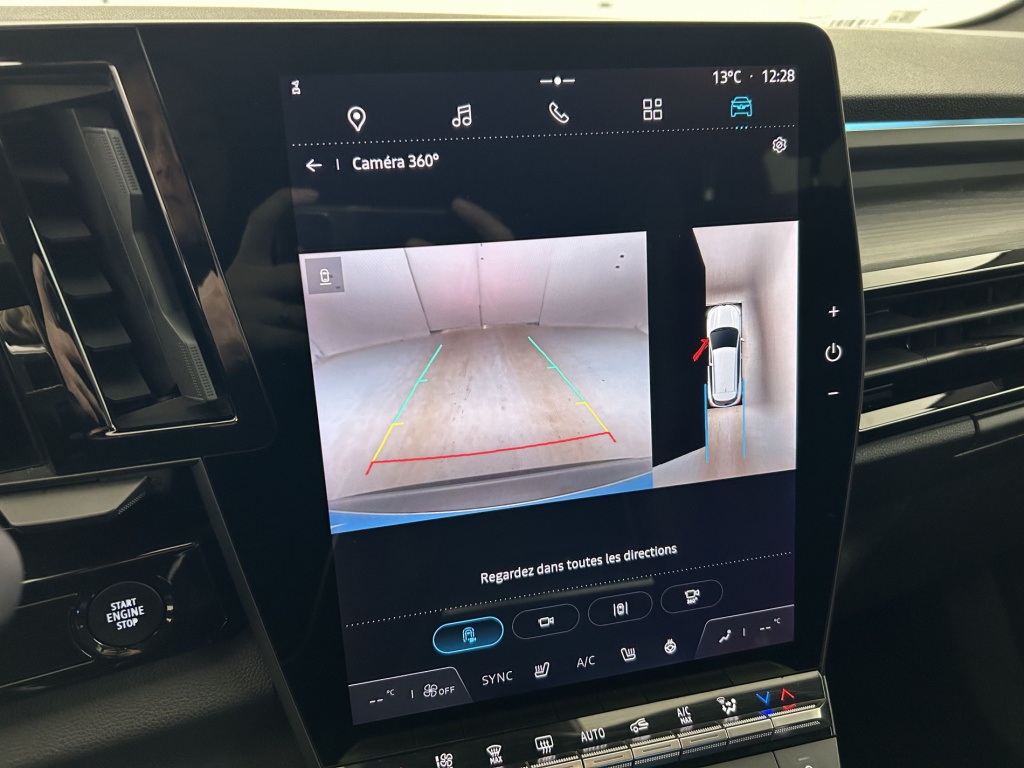 RENAULT Austral Iconic E-Tech hybrid 200 - ref: 6-2971x249679 - Photo 18