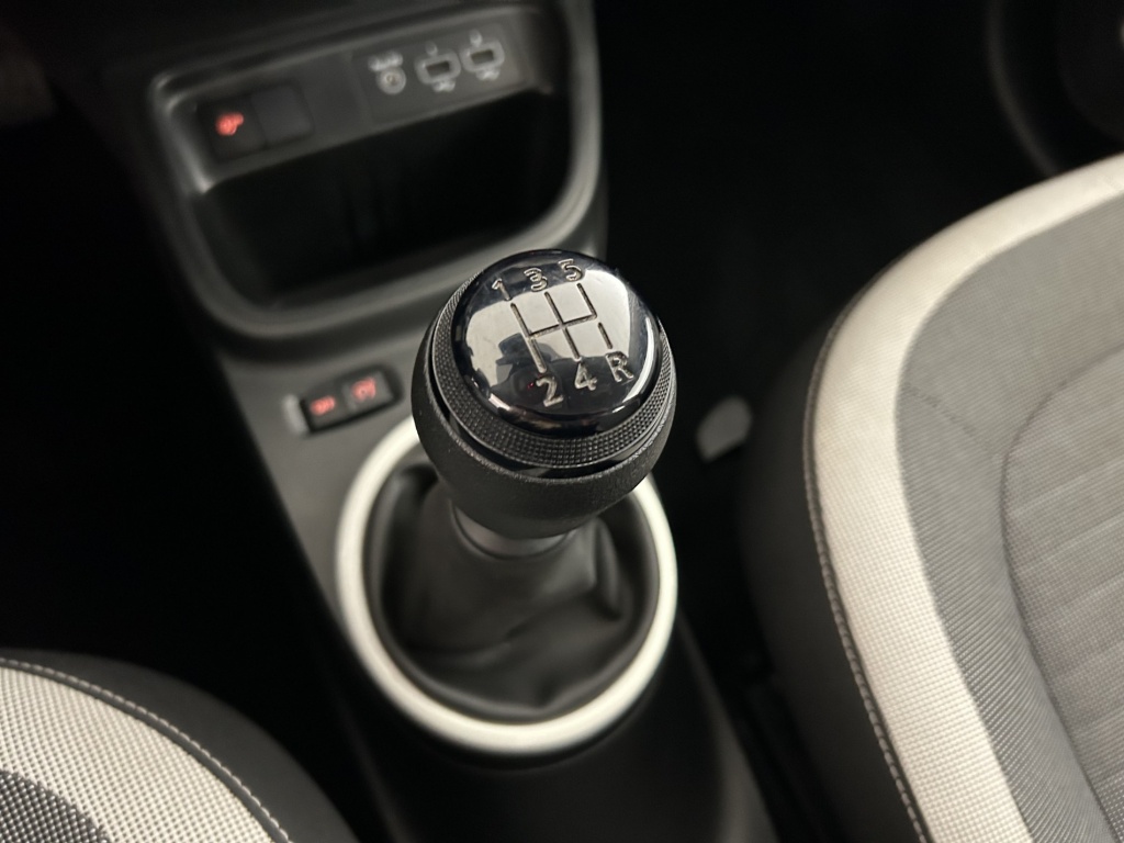 RENAULT Twingo Equilibre SCe 65 - ref: 6-2971x250017 - Photo 20