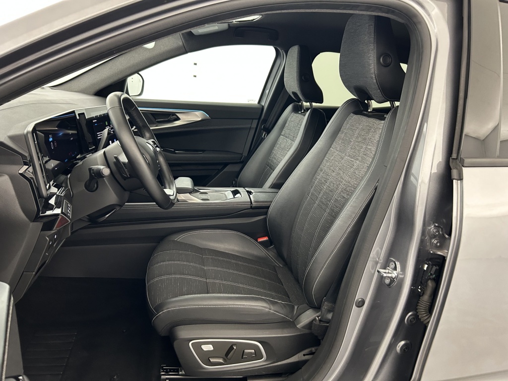 RENAULT Austral Techno E-Tech hybrid 200 - ref: 6-2971x250239 - Photo 13