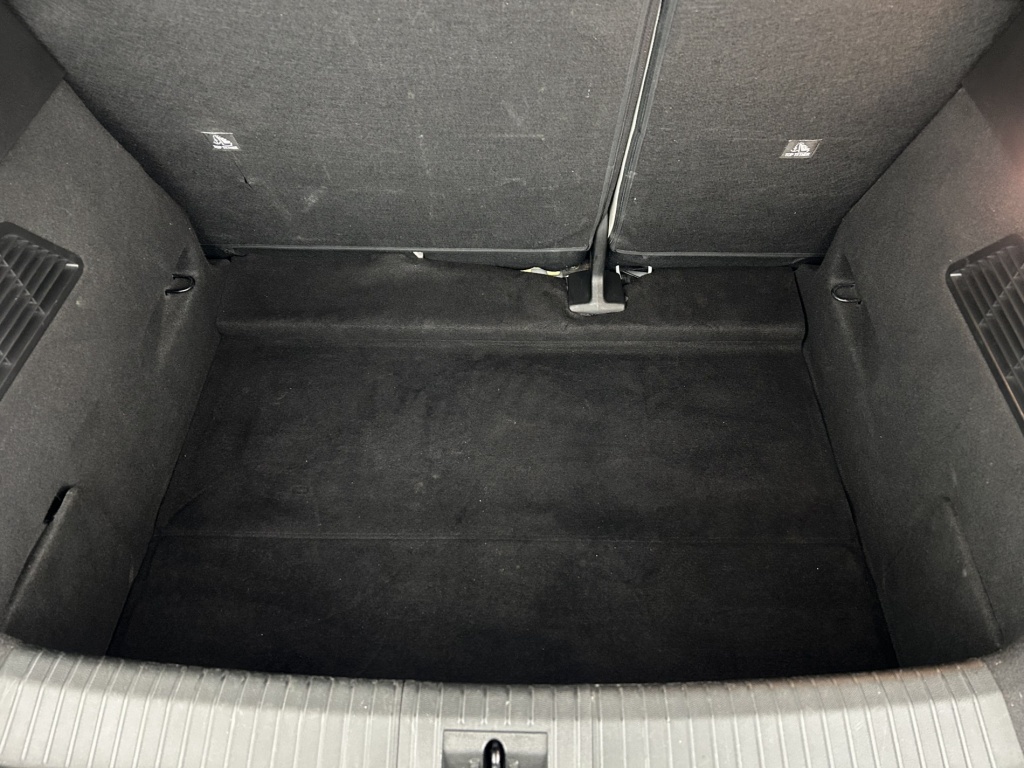 RENAULT Megane Iconic EV60 220 ch optimum charge - ref: 6-2971x251076 - Photo 9