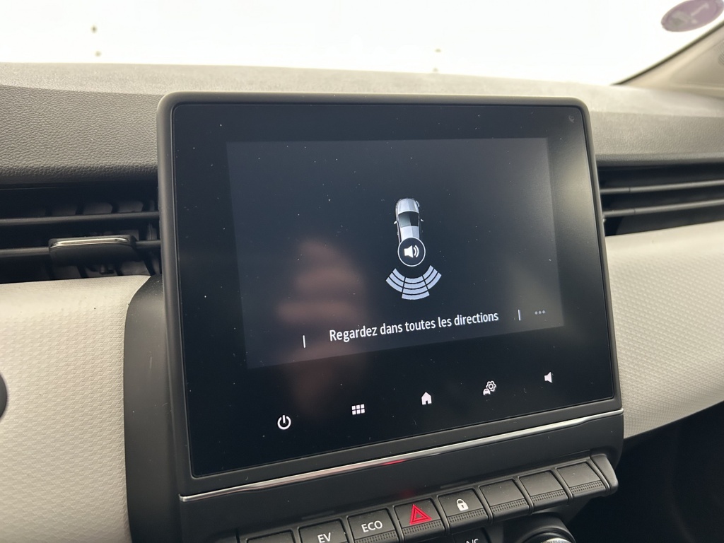 RENAULT Clio Evolution E-Tech full hybrid 145 - ref: 6-2971x251098 - Photo 19