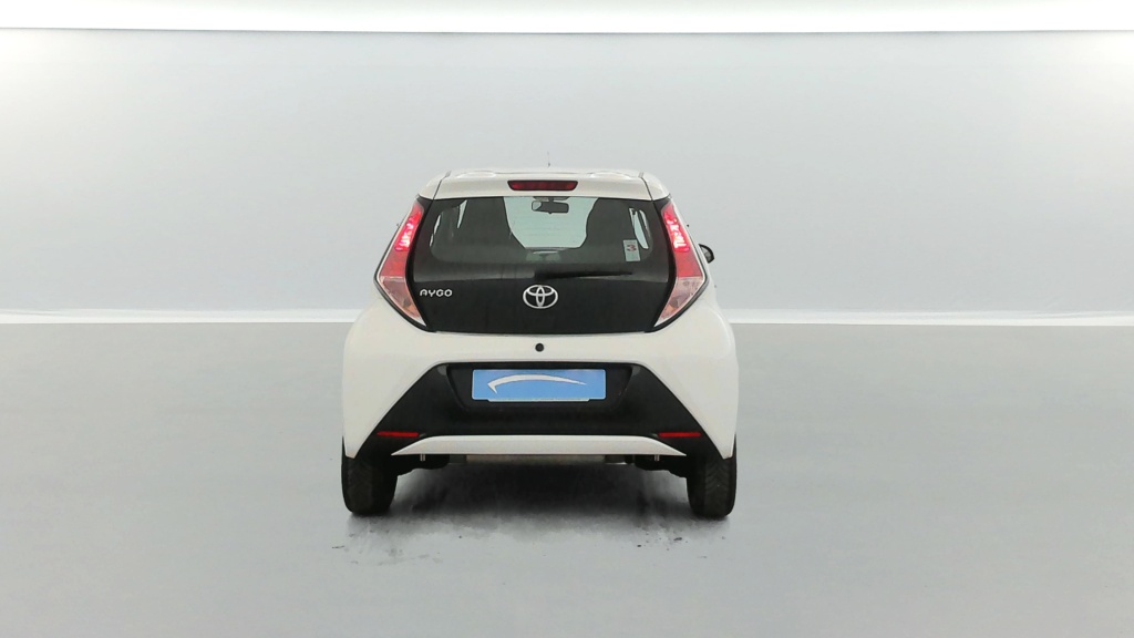 TOYOTA Aygo x-play 1.0 VVT-i - ref: 6-2971x251138 - Photo 4