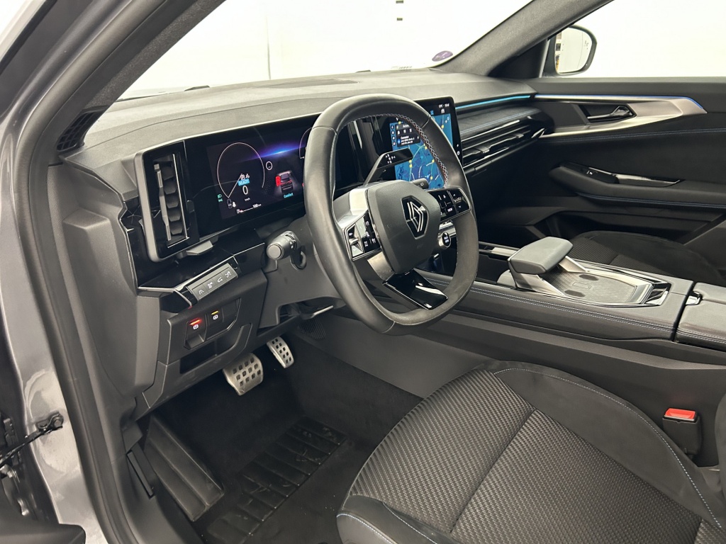 RENAULT Austral Iconic esprit Alpine E-Tech hybrid 200 - ref: 6-2971x251533 - Photo 14