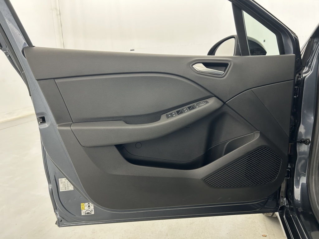 RENAULT Clio Limited TCe 90 21 - ref: 6-2971x251639 - Photo 12