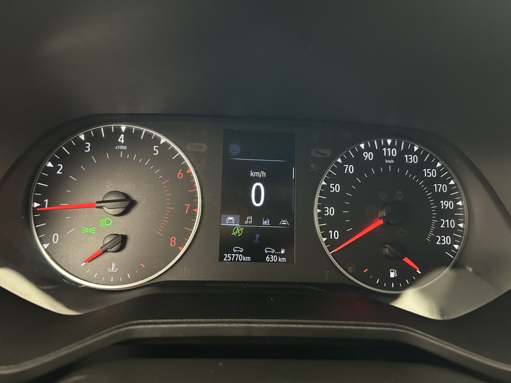 RENAULT Clio Equilibre TCe 90 - ref: 6-2971x252457 - Photo 17