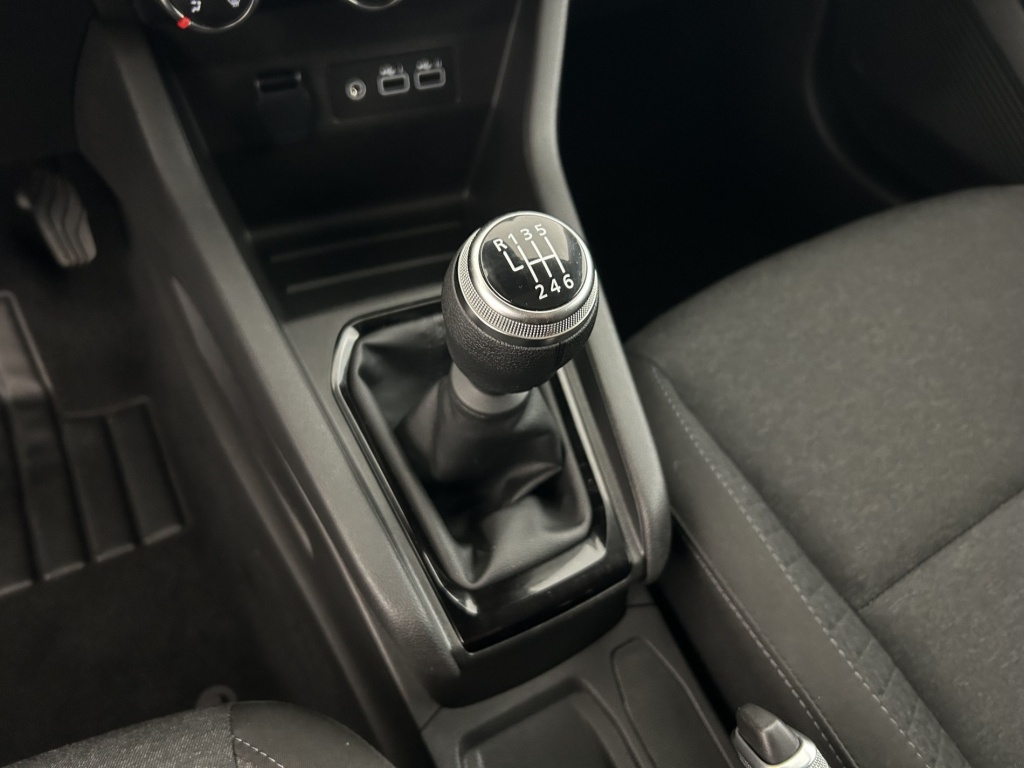 RENAULT Clio Equilibre TCe 90 - ref: 6-2971x252457 - Photo 19