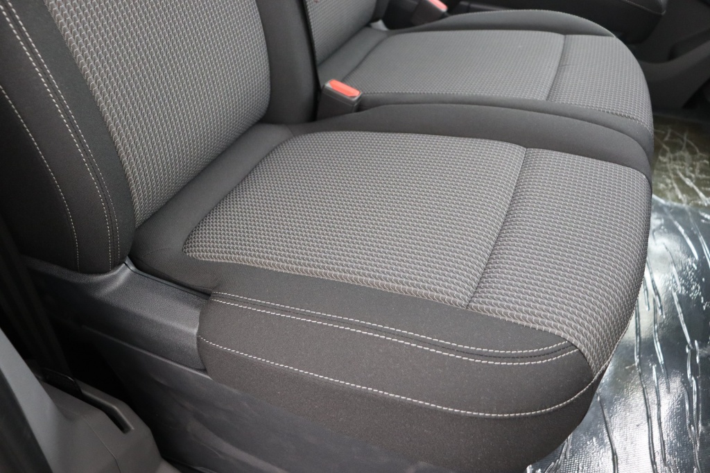 VOLKSWAGEN Transporter T7 LWB 3,3t 4Motion 2.0 TDI DSG 170 hp - ref: 7-27143 - Photo 15