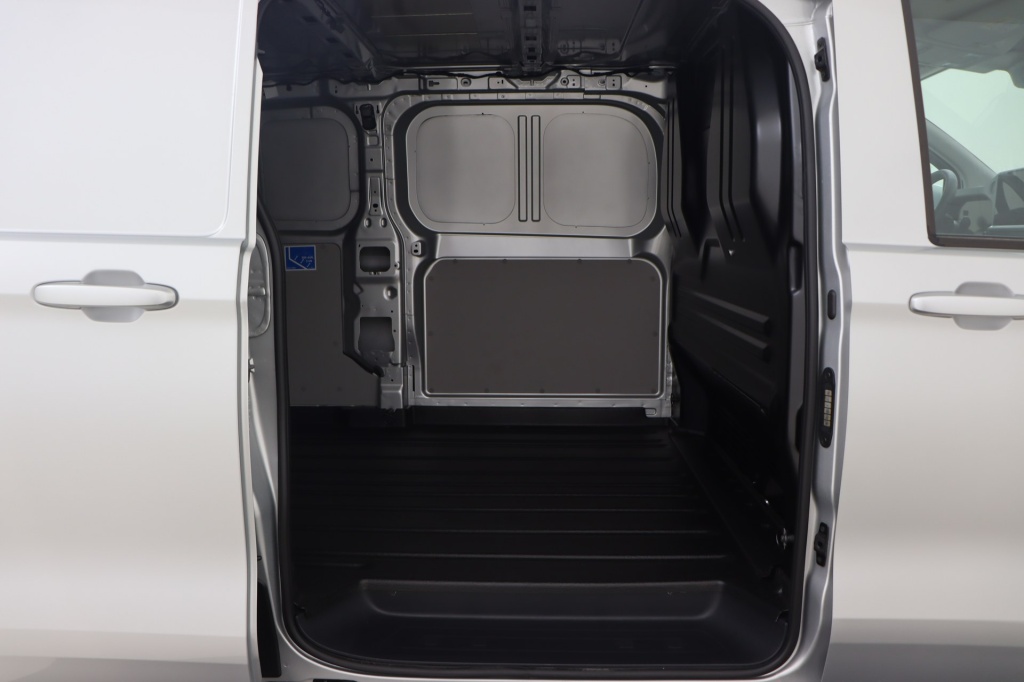 VOLKSWAGEN Transporter T7 LWB 3,3t 4Motion 2.0 TDI DSG 170 hp - ref: 7-27148 - Photo 14