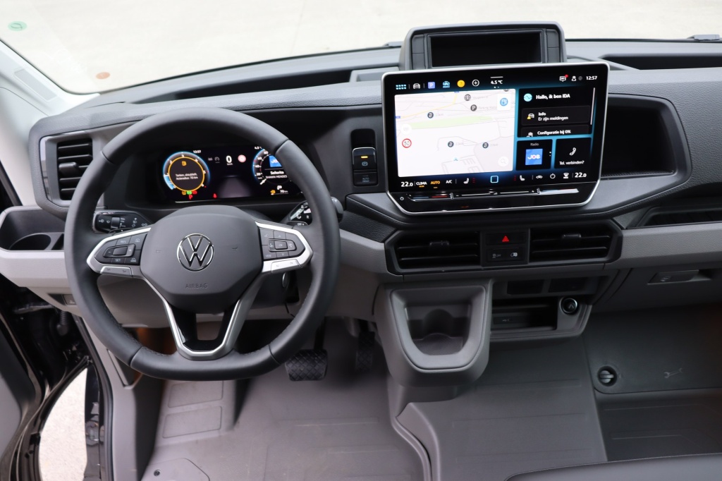 VOLKSWAGEN Crafter 35 Fourgon L3H2 3640mm 2.0 TDI 177 hp Aut. - ref: 7-30347 - Photo 9