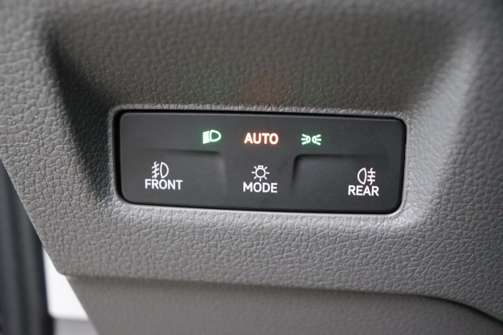 VOLKSWAGEN Crafter 35 Fourgon L4H3 4490 mm 2.0 TDI 177 hp AT8 - ref: 7-35569 - Photo 16