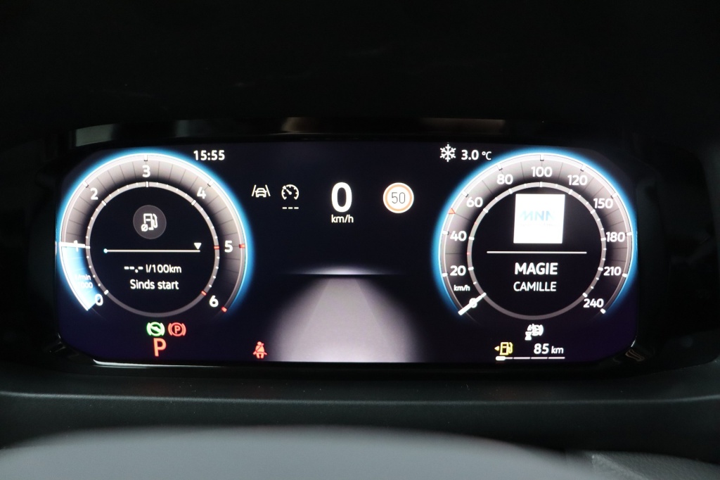 VOLKSWAGEN Crafter 35 Fourgon L4H3 4490 mm 2.0 TDI 177 hp AT8 - ref: 7-35569 - Photo 19