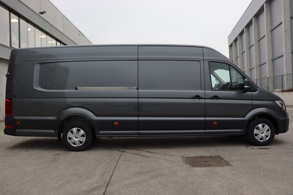 VOLKSWAGEN Crafter 35 Fourgon L5H3 4490 mm 2.0 TDI 177 hp AT8 - ref: 7-35581 - Photo 8