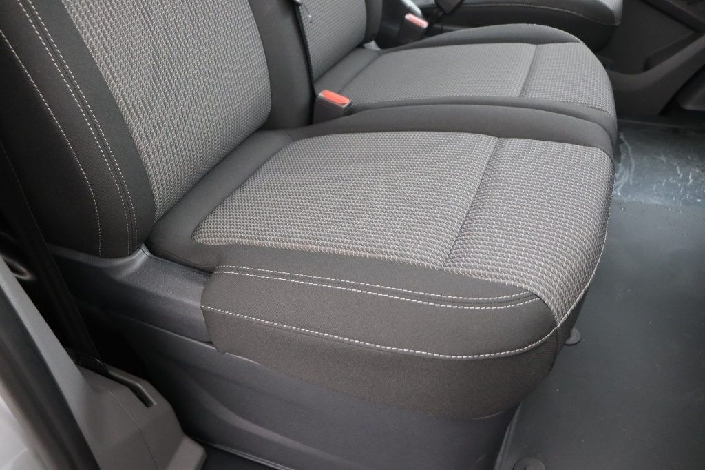 VOLKSWAGEN Transporter T7 Fourgon 3100 mm 2,0 TDI 150 hp Aut. - ref: 7-37801 - Photo 15