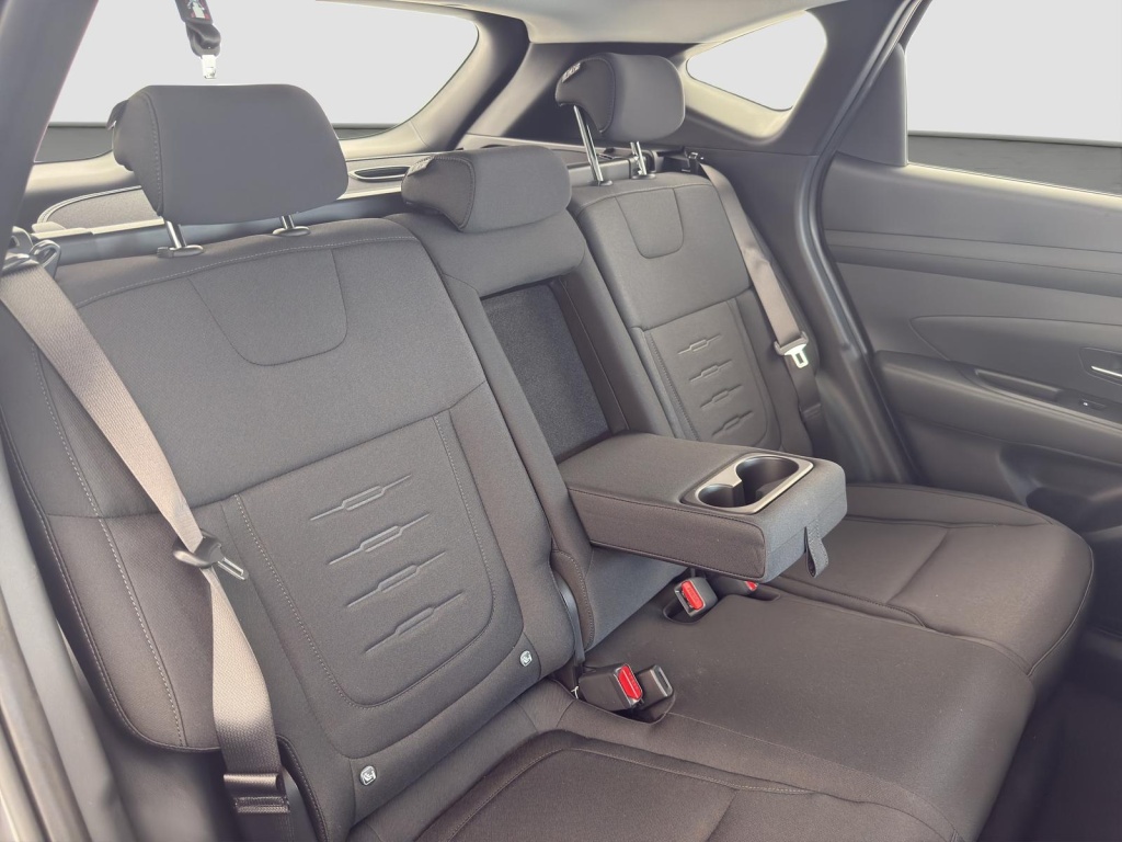 HYUNDAI Tucson Comfort 1.6 Gasoline 160hp - ref: 7-40663 - Photo 18