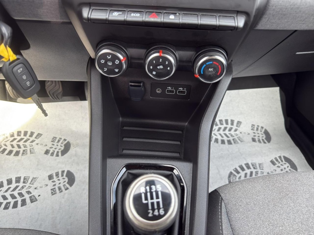 RENAULT Clio Evolution 1.5 Diesel 101hp - ref: 7-41849 - Photo 12