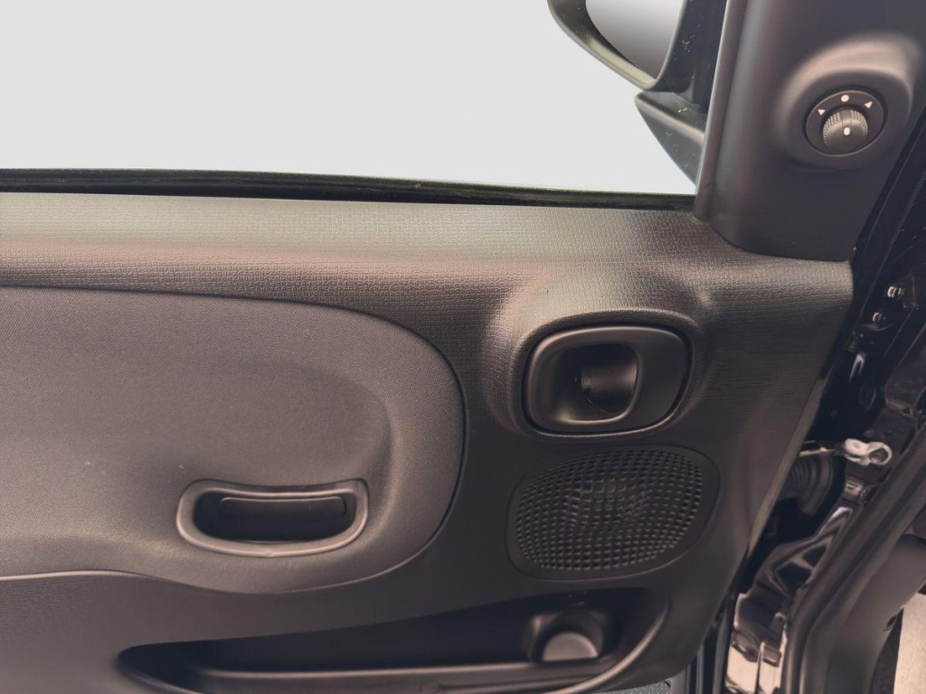 FIAT Panda Cross 1.0 Gasoline 69hp - ref: 7-41955 - Photo 10