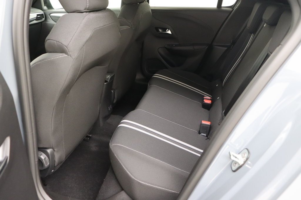 OPEL Corsa GS 1.2 Turbo 100 hp S/S MT6 - ref: 7-42391 - Photo 16