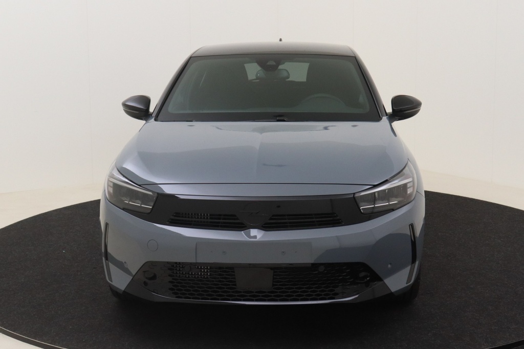 OPEL Corsa GS 1.2 Turbo 100 hp S/S MT6 - ref: 7-42391 - Photo 2