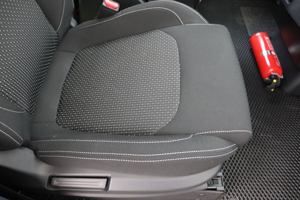 MAXUS eDeliver 3 SHORT WHEEL BASE PV 50 AT FWD - ref: 7-43018 - Photo 17