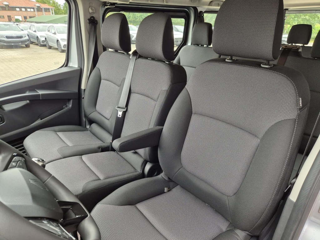 RENAULT Trafic Evolution 2.0 Diesel 150hp auto - ref: 7-43437 - Photo 12