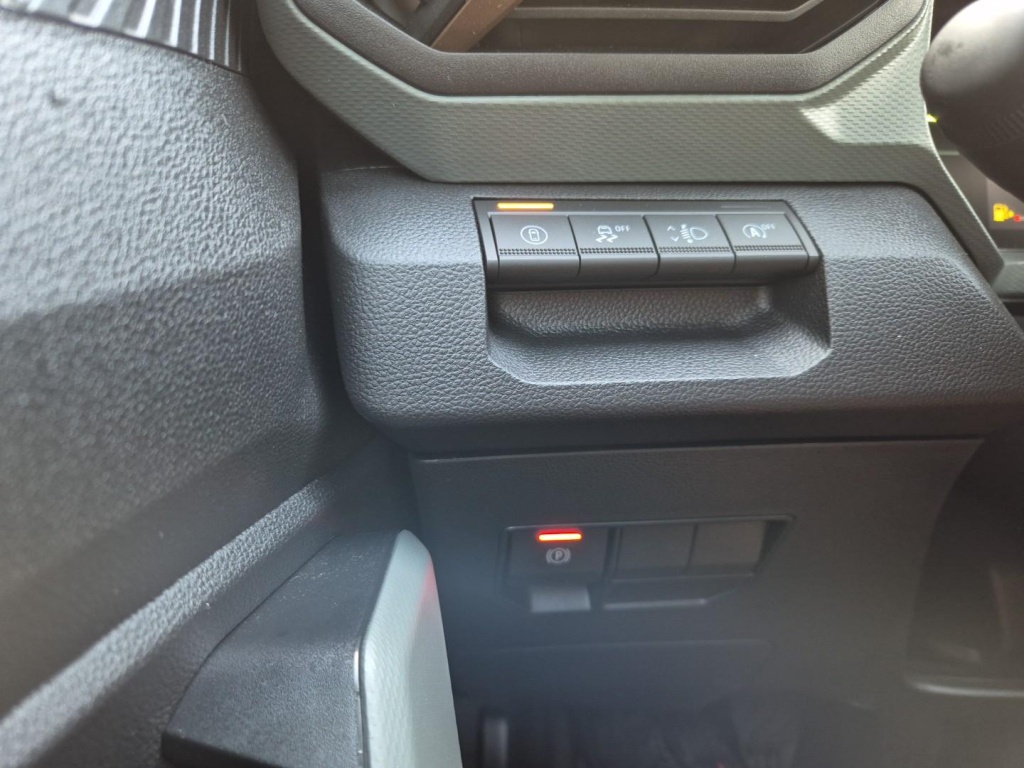 DACIA Duster 1.2 Gasoline 131hp 4x4 - ref: 7-43495 - Photo 14