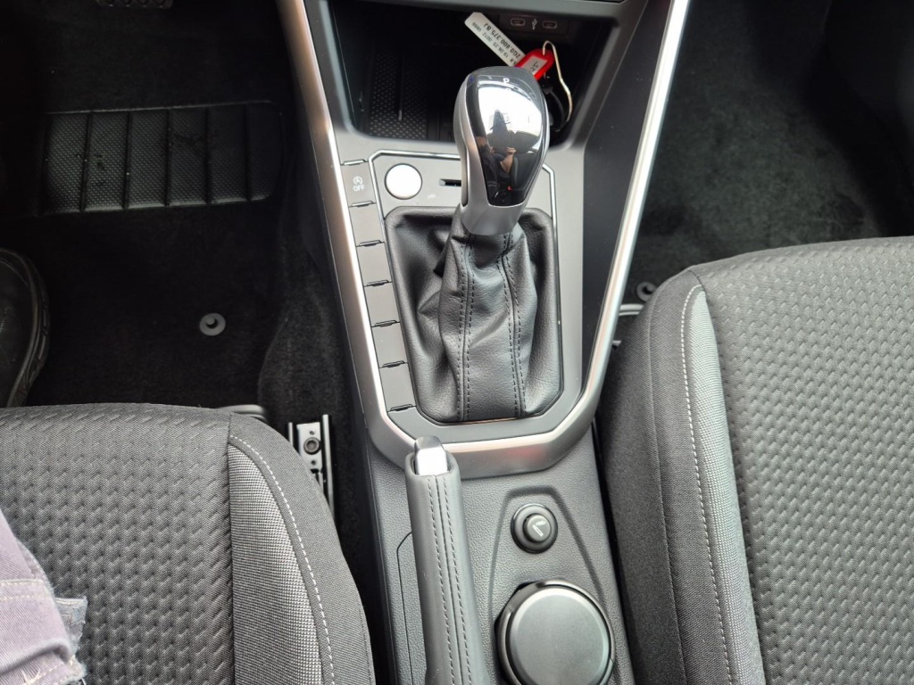 VOLKSWAGEN Taigo 1.0 TSI - ref: 7-43500 - Photo 20