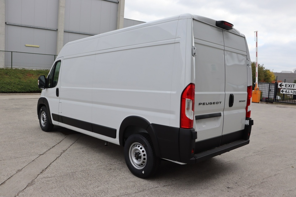 PEUGEOT Boxer 435 L3H2 2.2 BlueHDi 180 S&S EAT8 - ref: 7-43703 - Photo 5